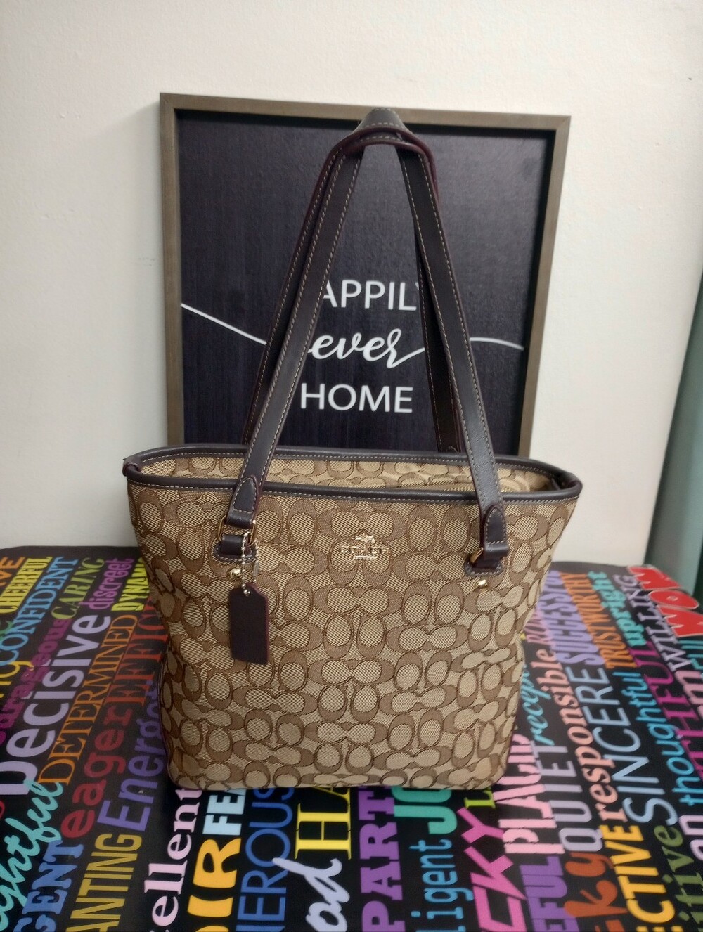 Classic Coach Signature Shoulder Bag with Brown Leather Trim!.
